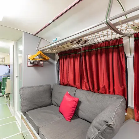 Unique Bus With Stunning Views In Ramla Bay By 360 Estates Il-Pergla