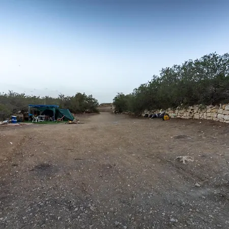 Unique Bus With Stunning Views In Ramla Bay By 360 Estates Campsite Il-Pergla