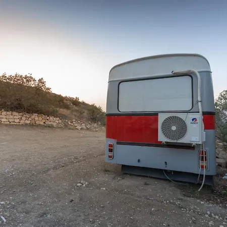 Campsite Unique Bus With Stunning Views In Ramla Bay By 360 Estates Il-Pergla
